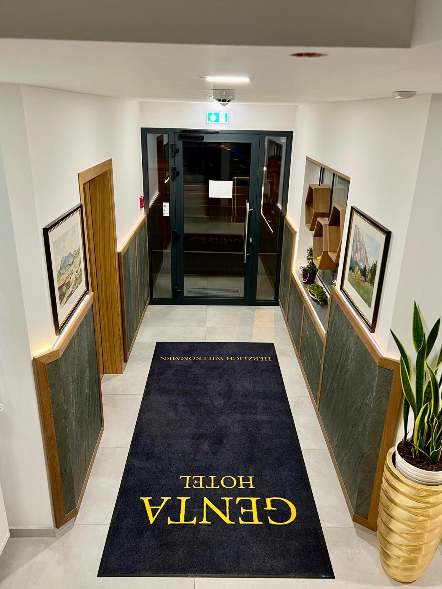 Hotel Genta Salzburg Bagian luar foto